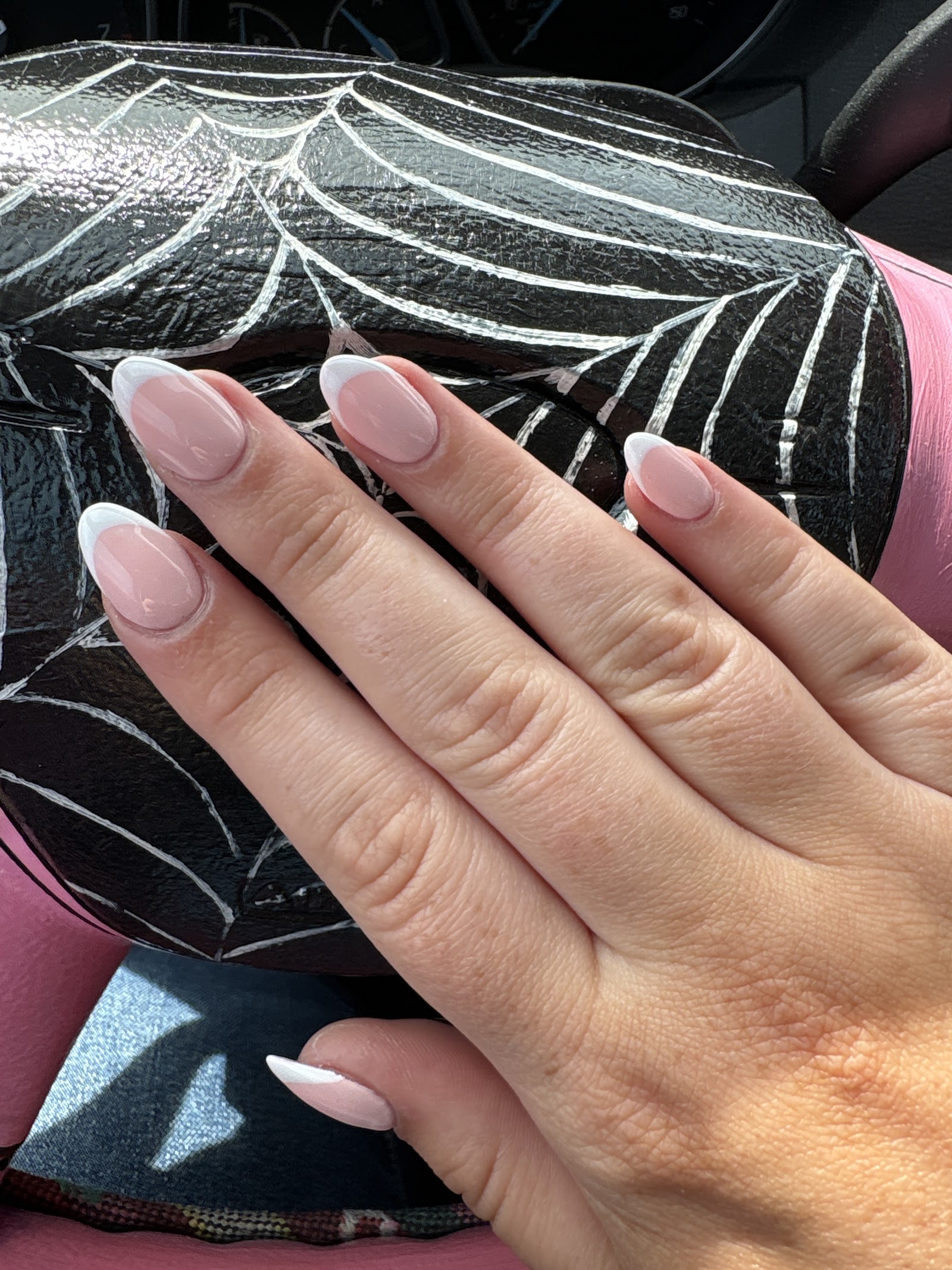 Lavender Natural Nail logo